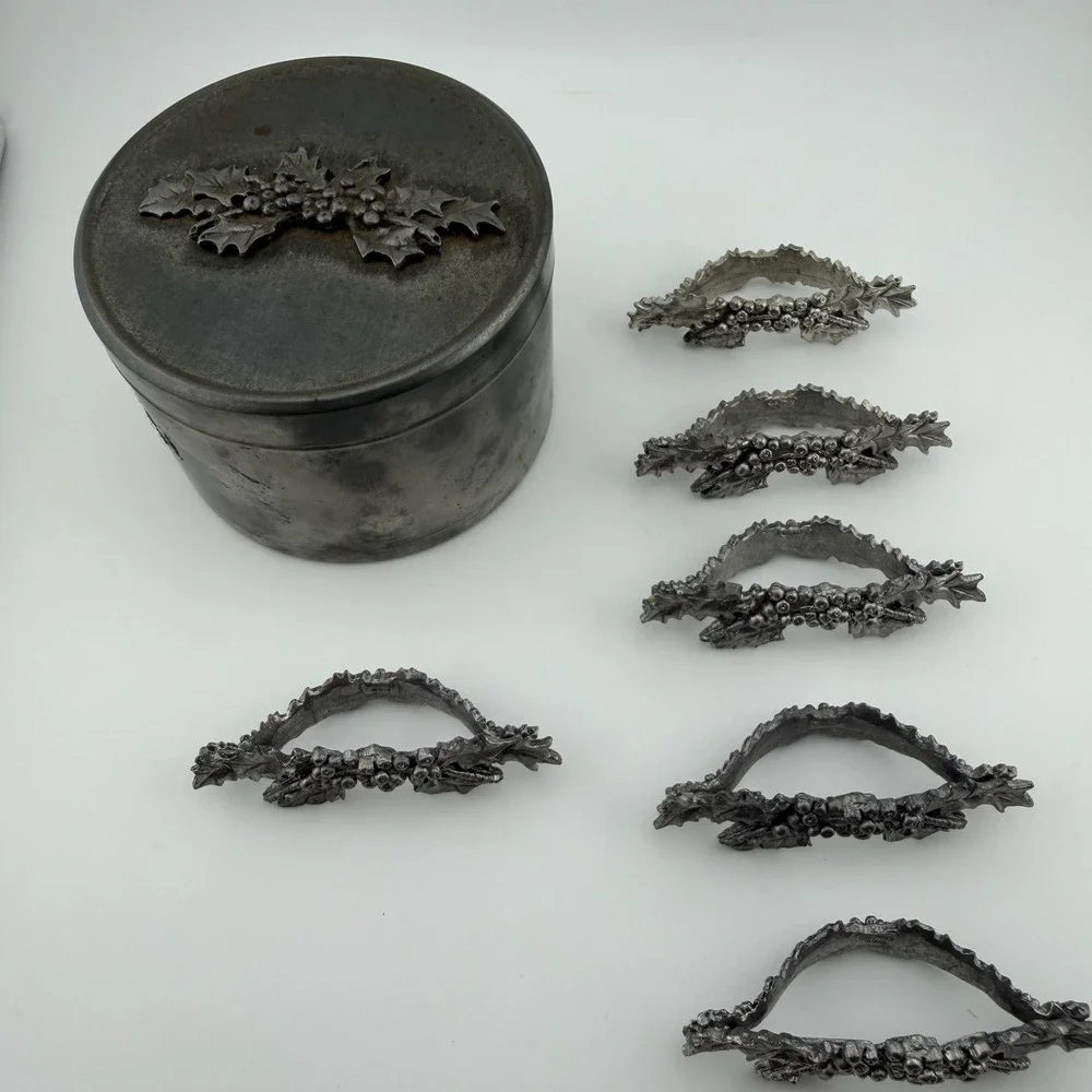Metzke Vintage Pewter Napkin Rings Set 6 Holly Berry Christmas 1990 USA